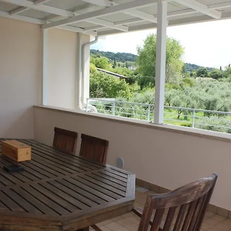 Paradiso Del Garda Vista-verde